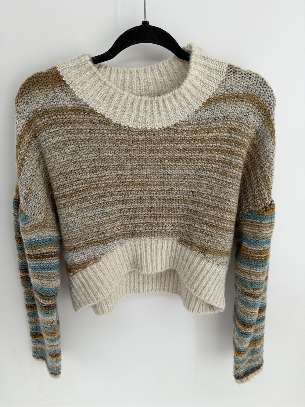 UO Urban Outfitters oversized crewneck striped cropped pullover sweater sz M